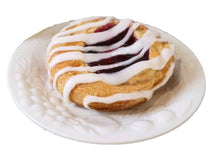 Load image into Gallery viewer, Mixed Berry Danish
